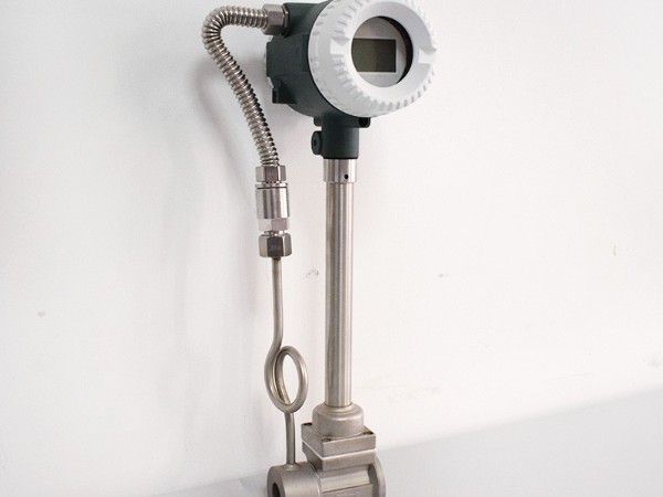 關于渦街流量計在測哪種蒸汽時需要用到溫壓補償